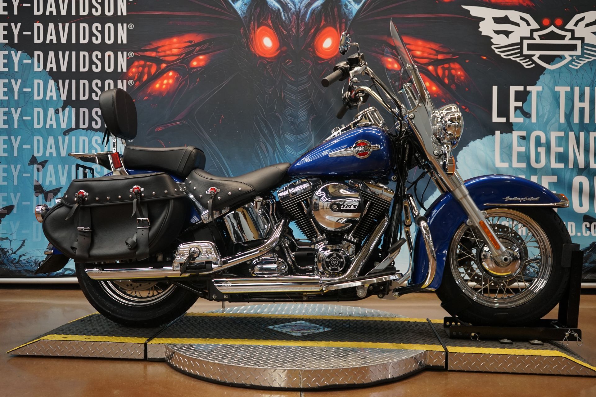 2016 Harley-Davidson Heritage Softail® Classic CLASSIC in Williamstown, WV