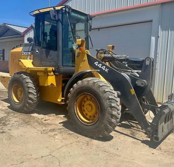 2018 JOHN DEERE 444k Loader in Monroe, WI