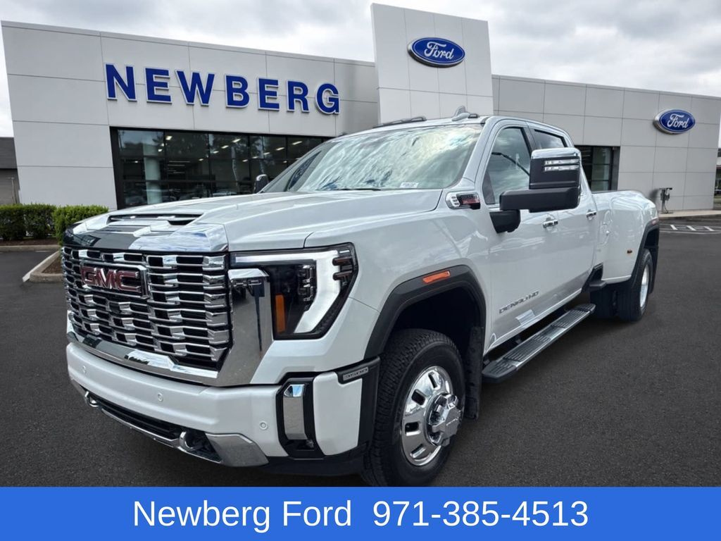 2025 GMC SIERRA in Newberg, OR