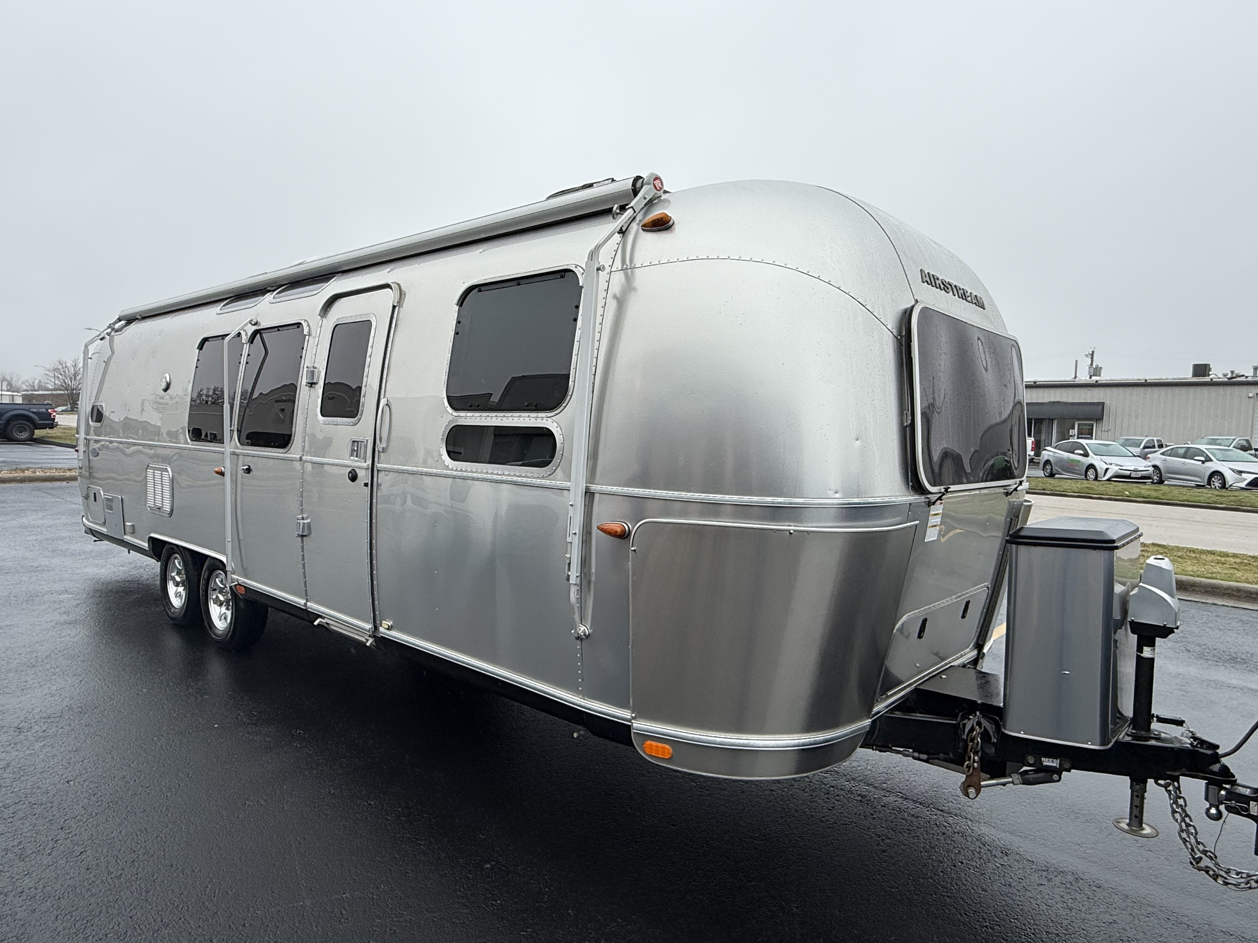 2017 Airstream FLYING CLOUD 30FB BUNK in springfield MO