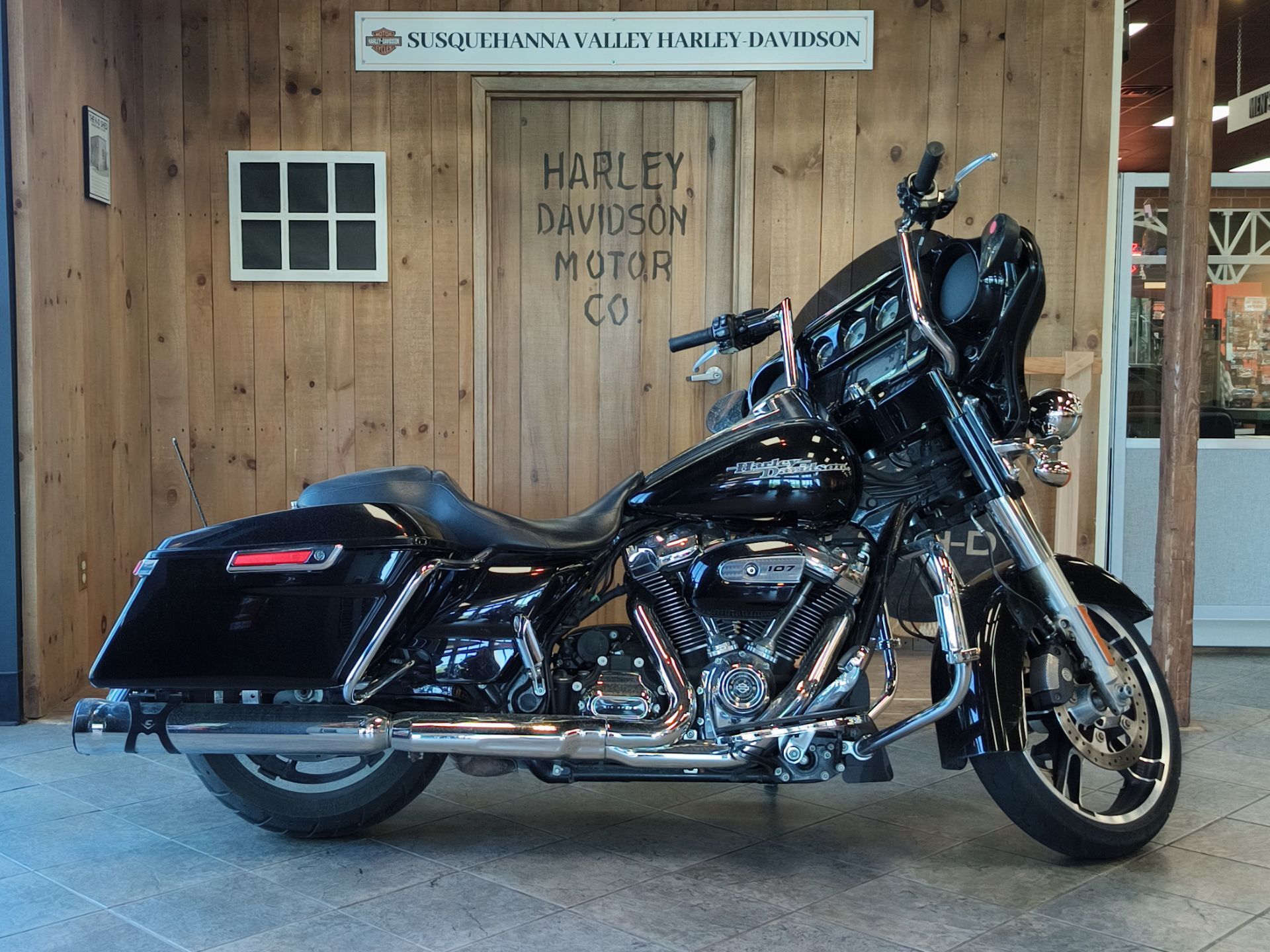 2017 Harley-Davidson Street Glide Special SPECIAL in Harrisburg, PA
