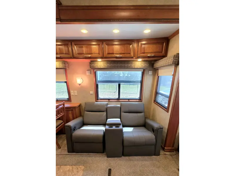 2016 DRV Mobile Suites 38RSSA