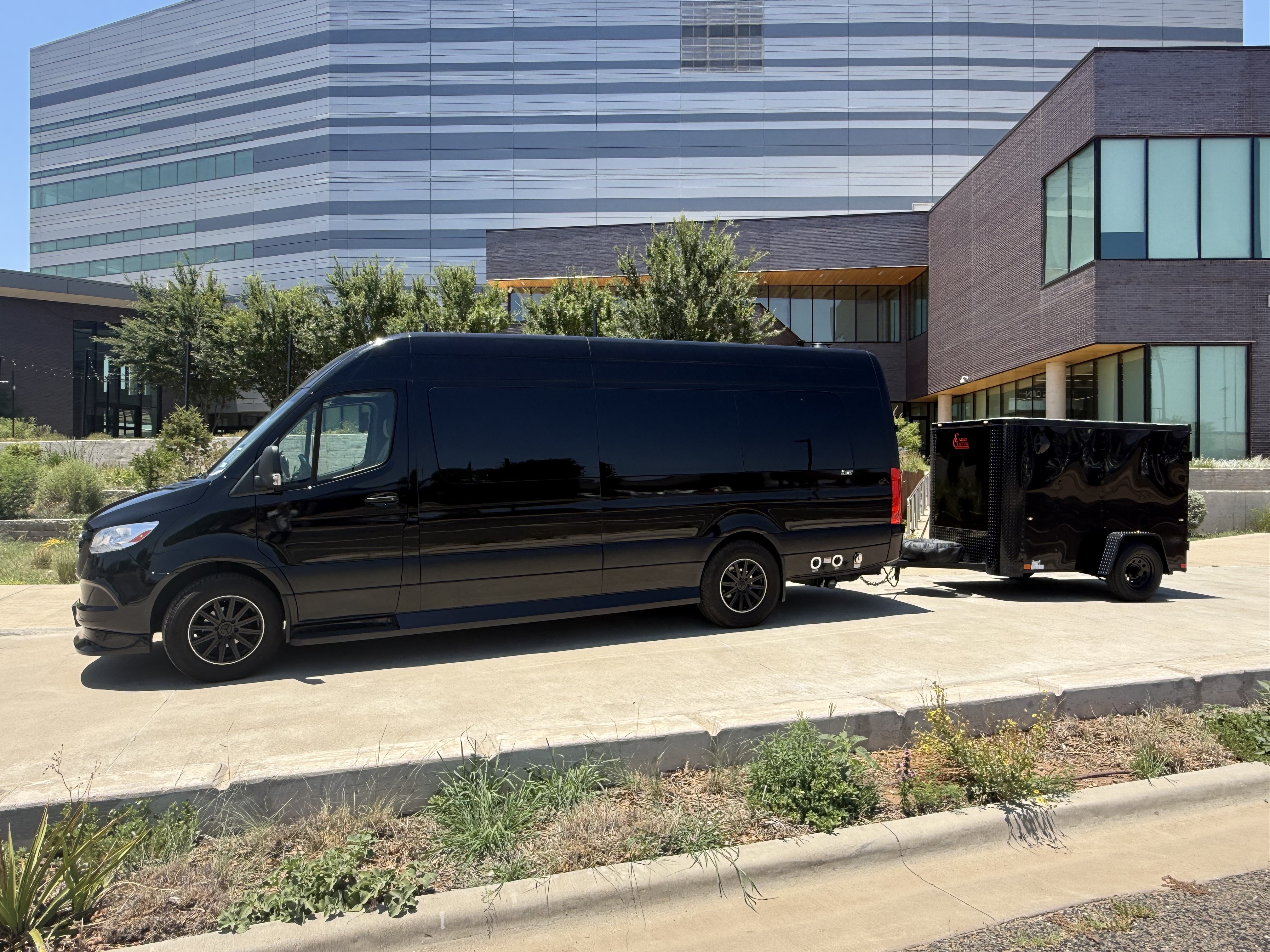 2022 Midwest Automotive Designs LUXE CRUISER 170EXT 3500HT in austin TX