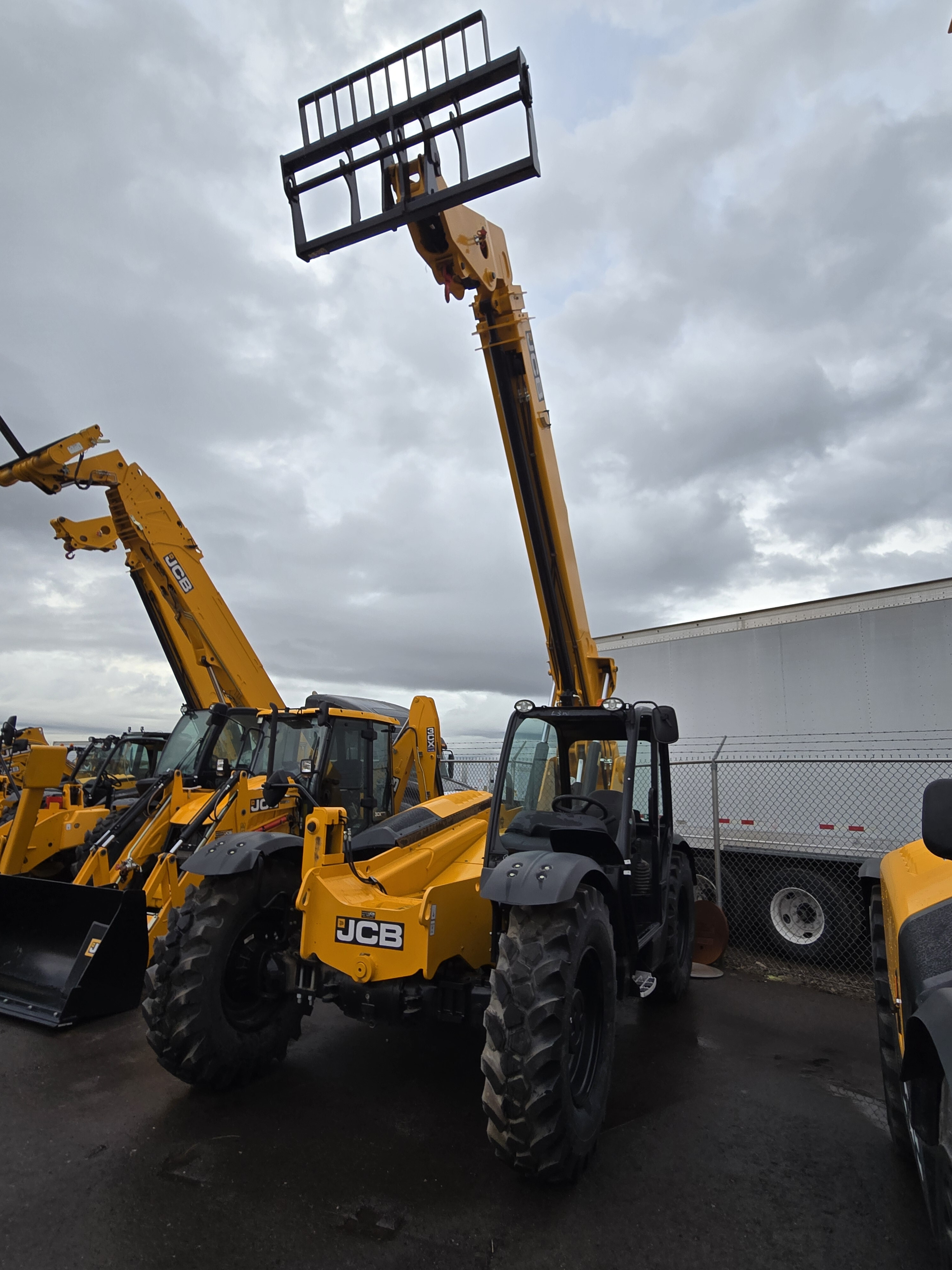 2024 JCB 507-42 in Phoenix, AZ
