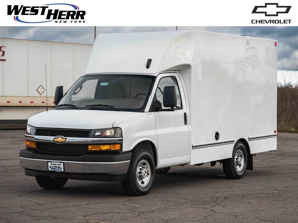 2026 CHEVROLET Express 3500 in East Syracuse, NY