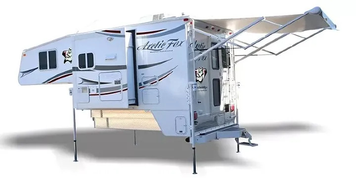 2018 Northwood Mfg ARCTIC FOX CAMPER 811 in damascus OR