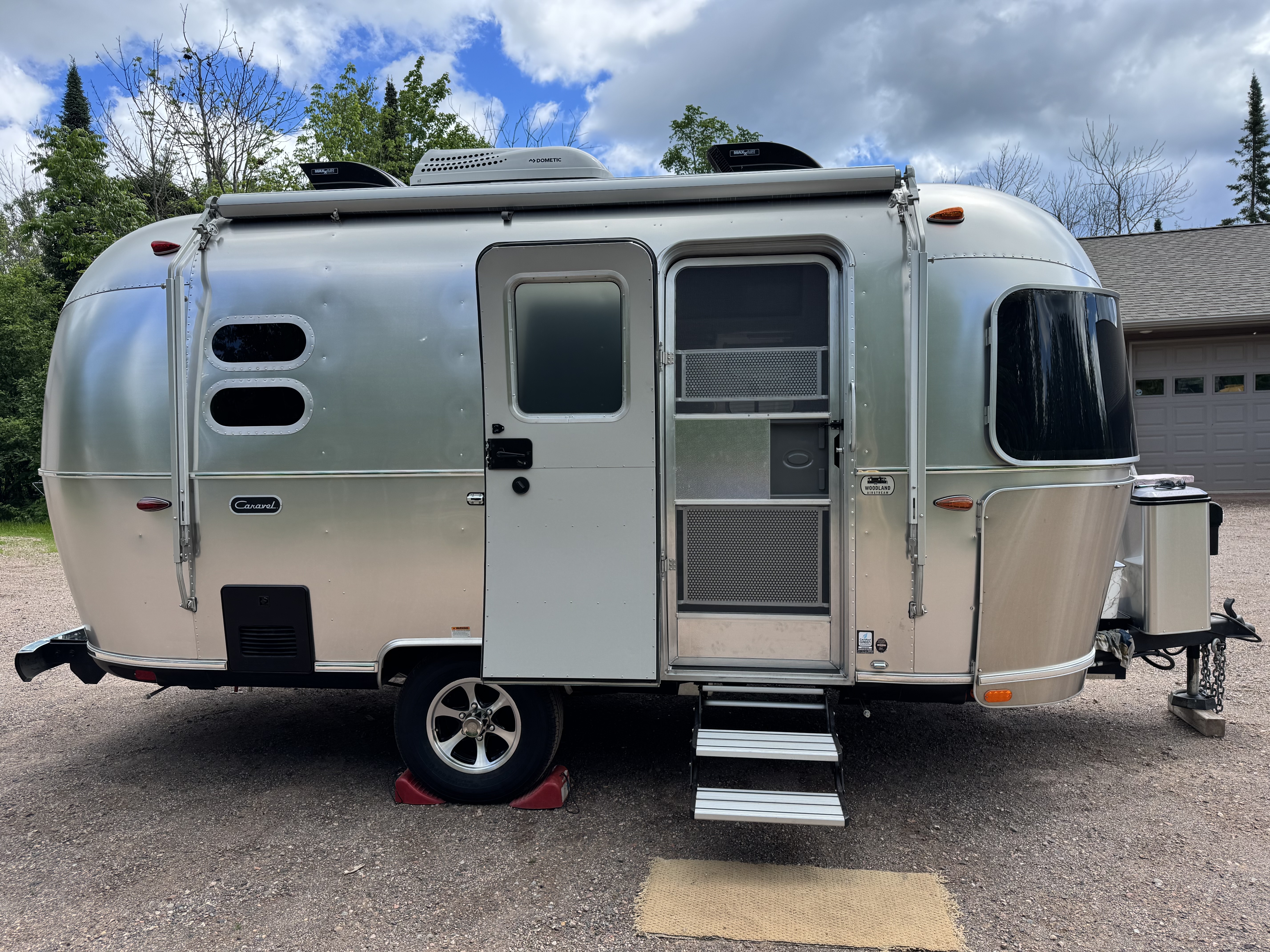 2022 Airstream CARAVEL 19CB in duluth MN