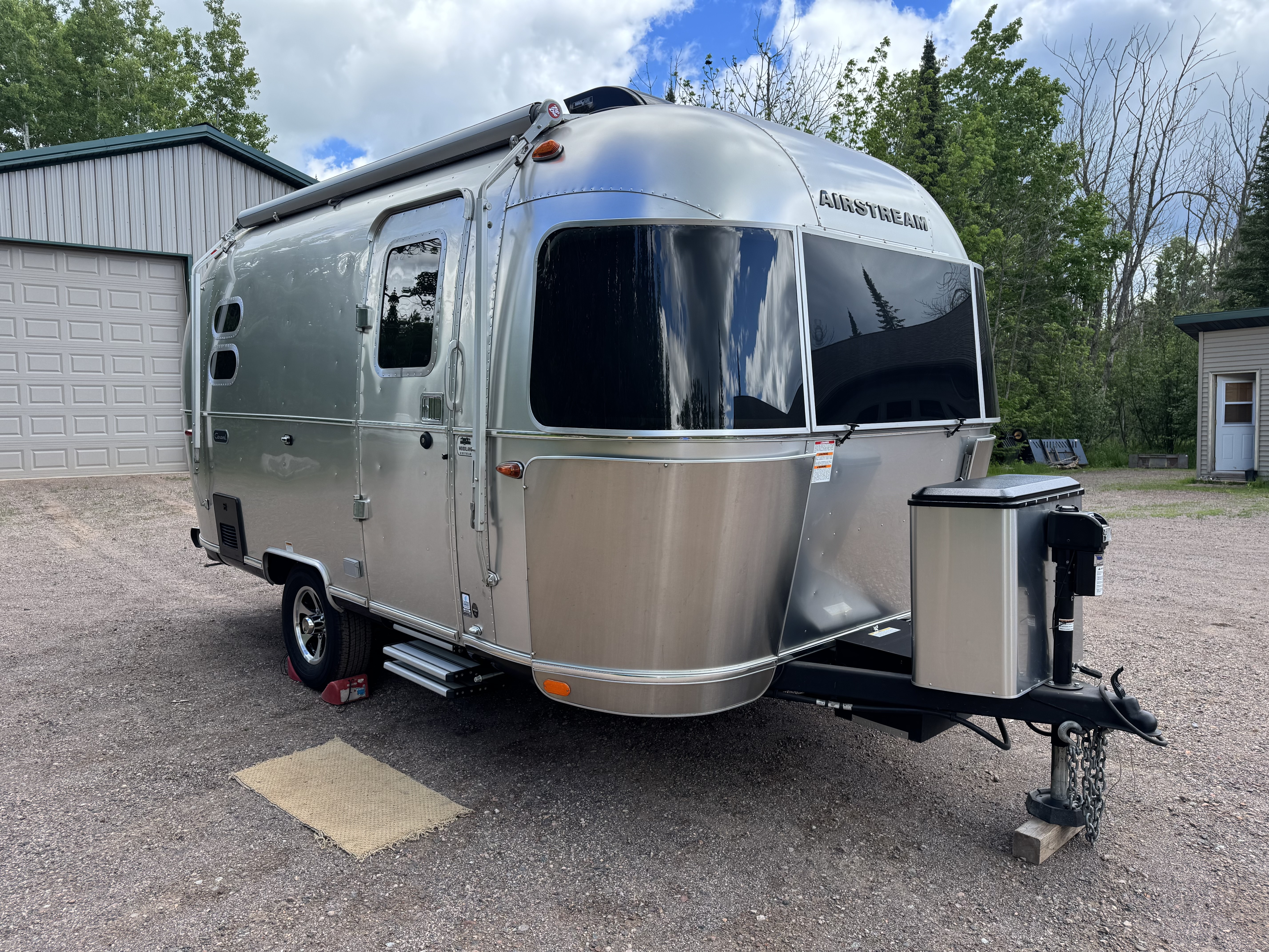 2022 Airstream CARAVEL 19CB RV