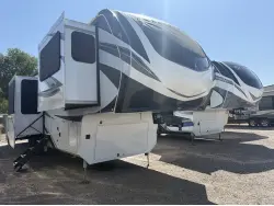 2025 GRAND DESIGN SOLITUDE 382WB R
