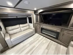 2025 GRAND DESIGN SOLITUDE 382WB R