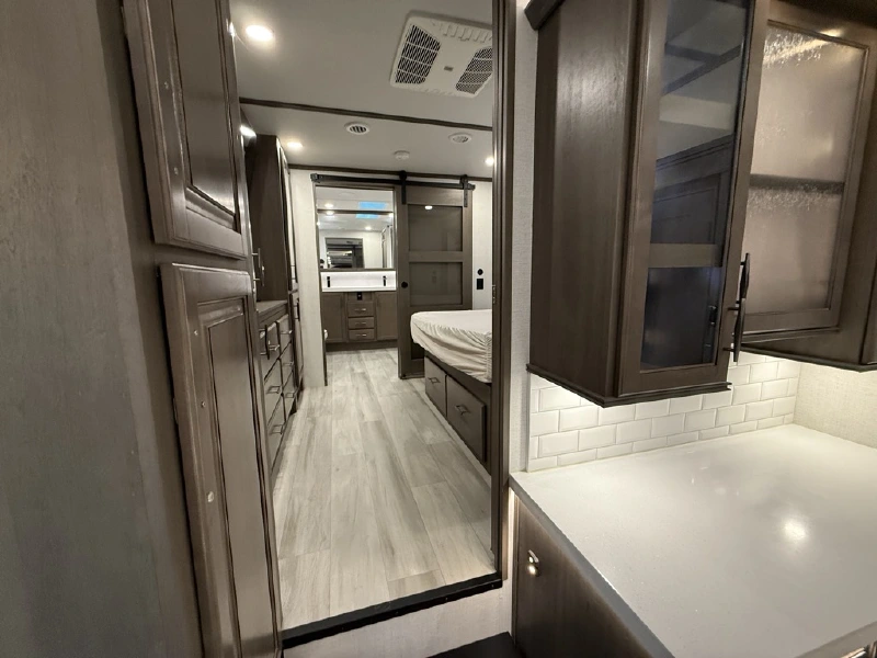 2025 GRAND DESIGN SOLITUDE 382WB R