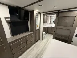 2025 GRAND DESIGN SOLITUDE 382WB R