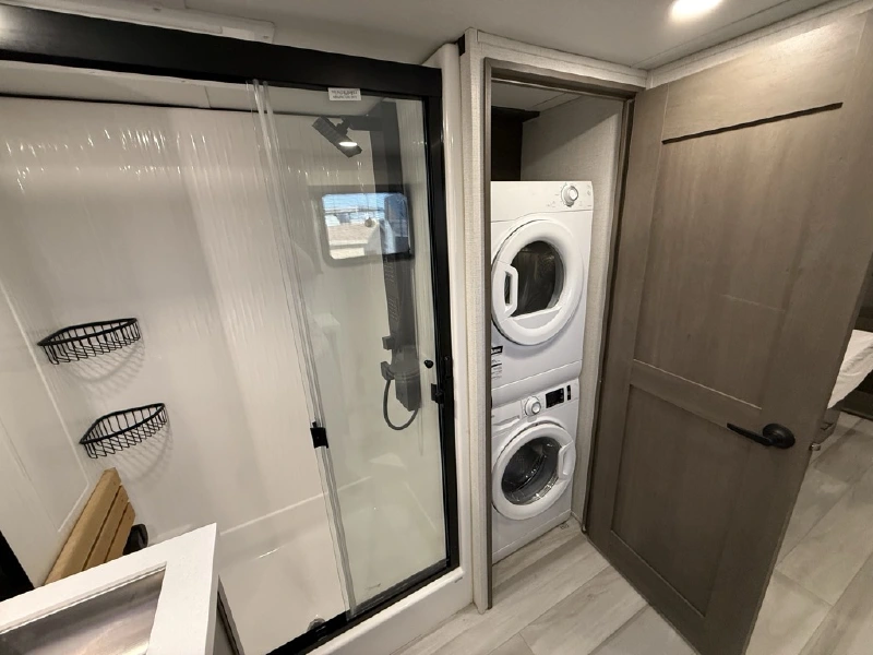 2025 GRAND DESIGN SOLITUDE 382WB R