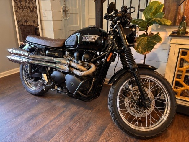 2012 Triumph SCRAMBLER 900 CHROME EDITION CHROME EDITION in Senoia, GA