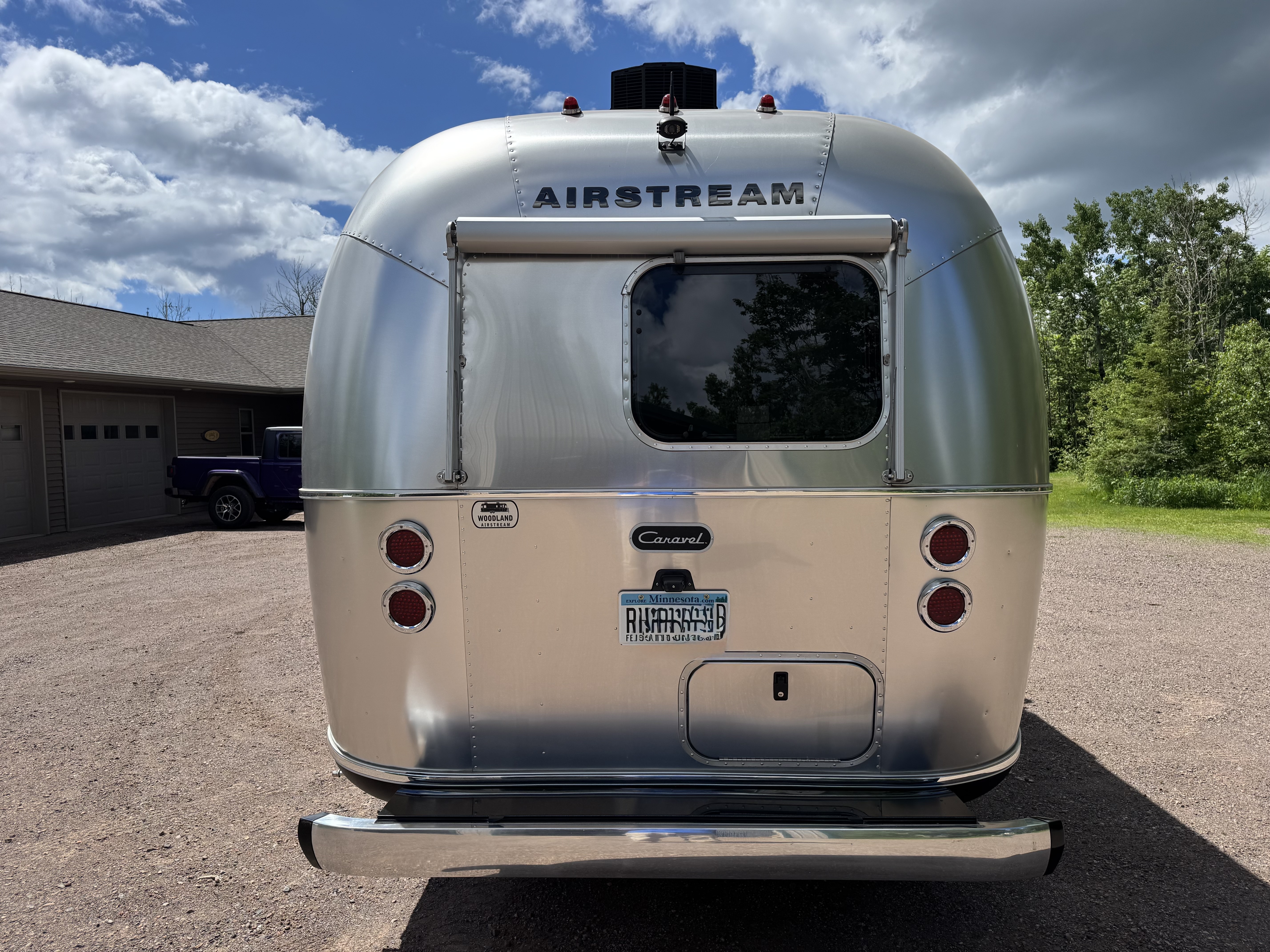 2022 Airstream CARAVEL 19CB in duluth MN