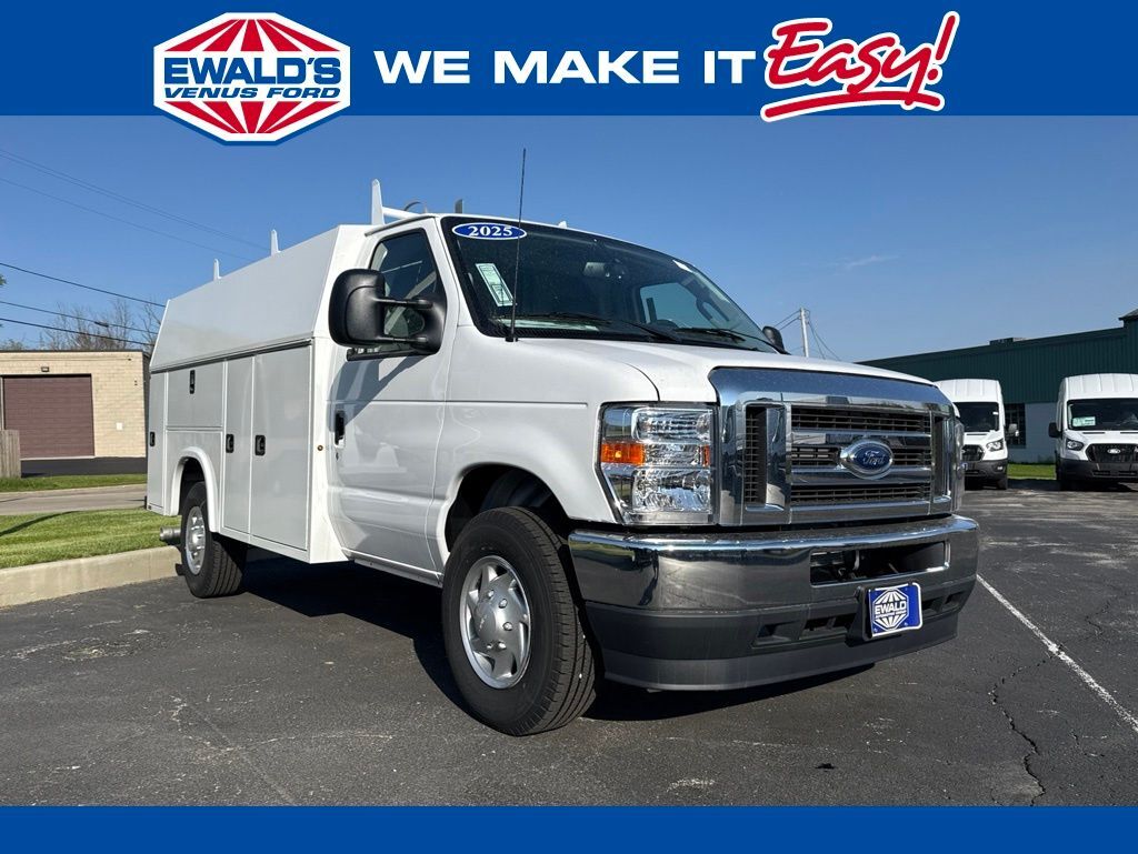 2025 FORD ECONOLINE in Cudahy, WI