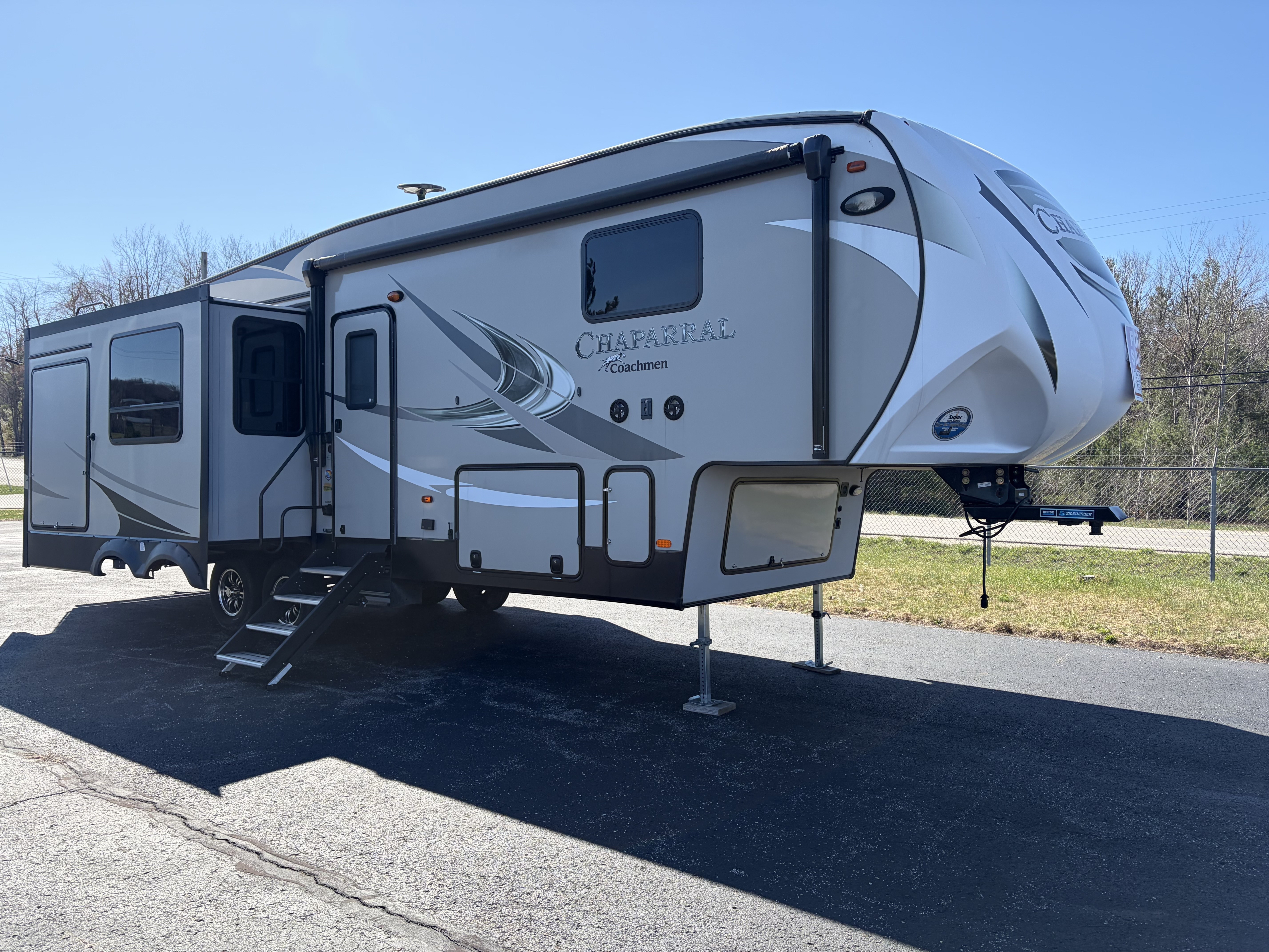 2019 Coachmen CHAPARRAL 298RLS RV
