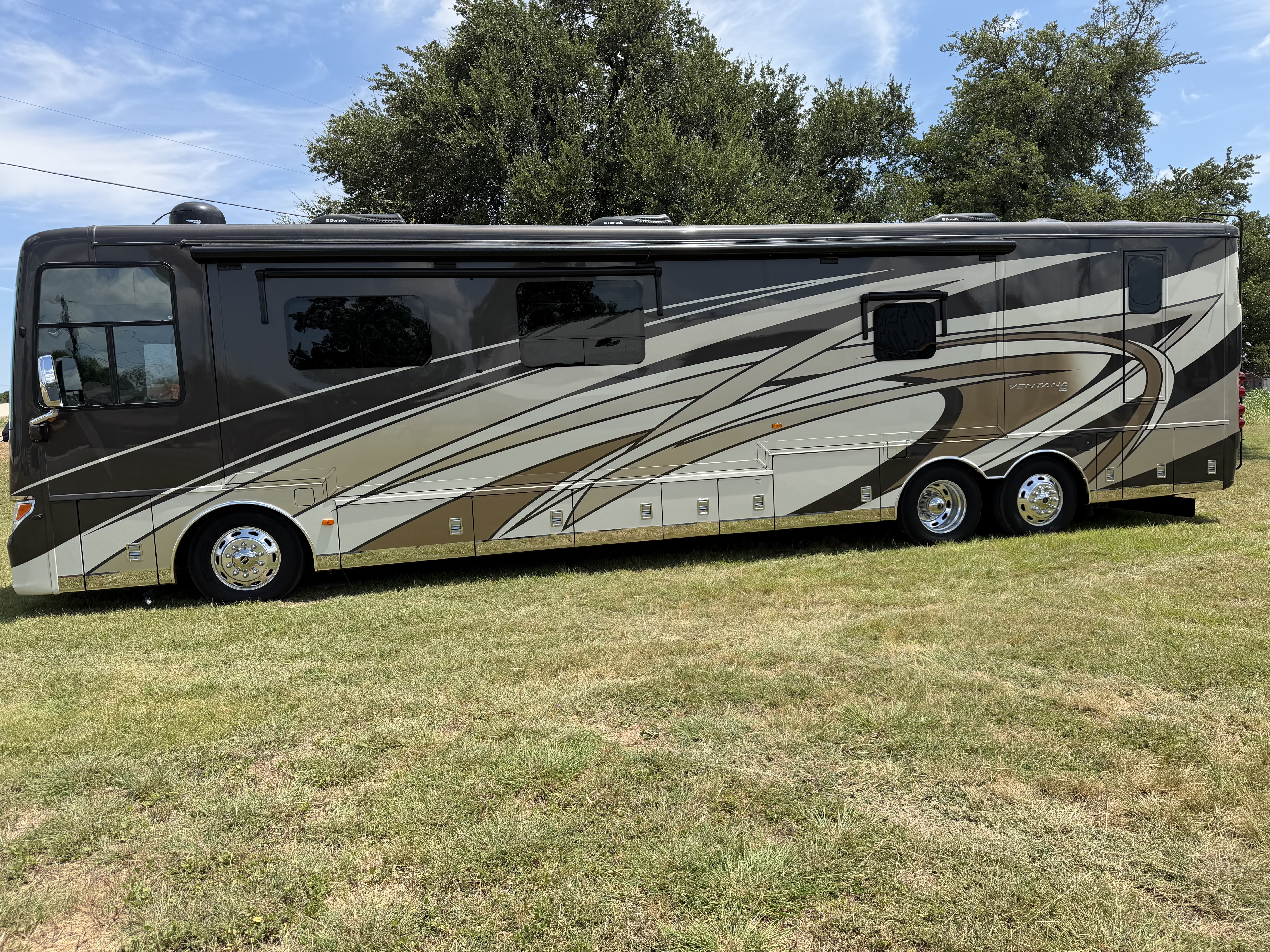 2016 Newmar VENTANA 4369 in salado TX