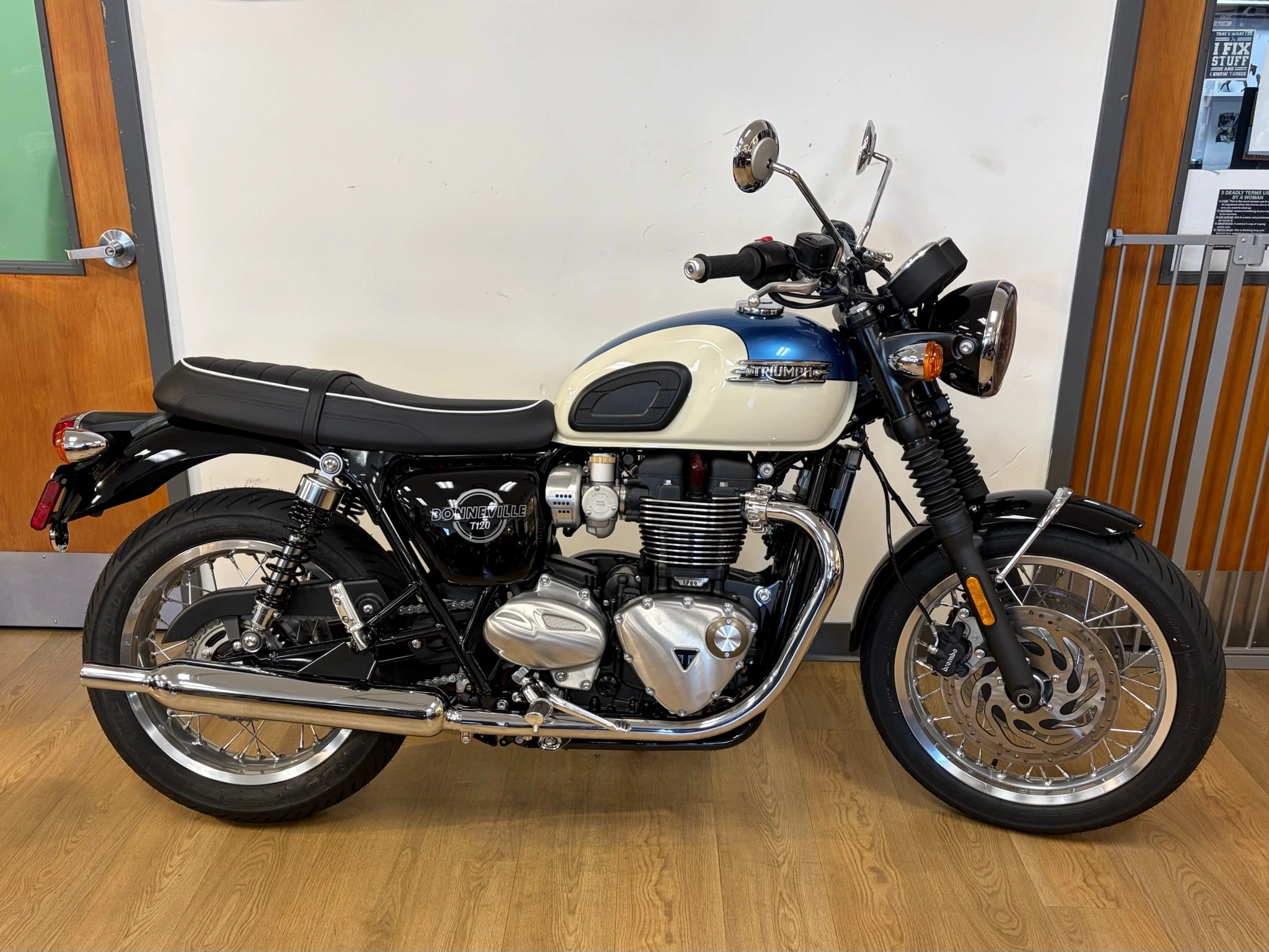 2026 Triumph Bonneville T120