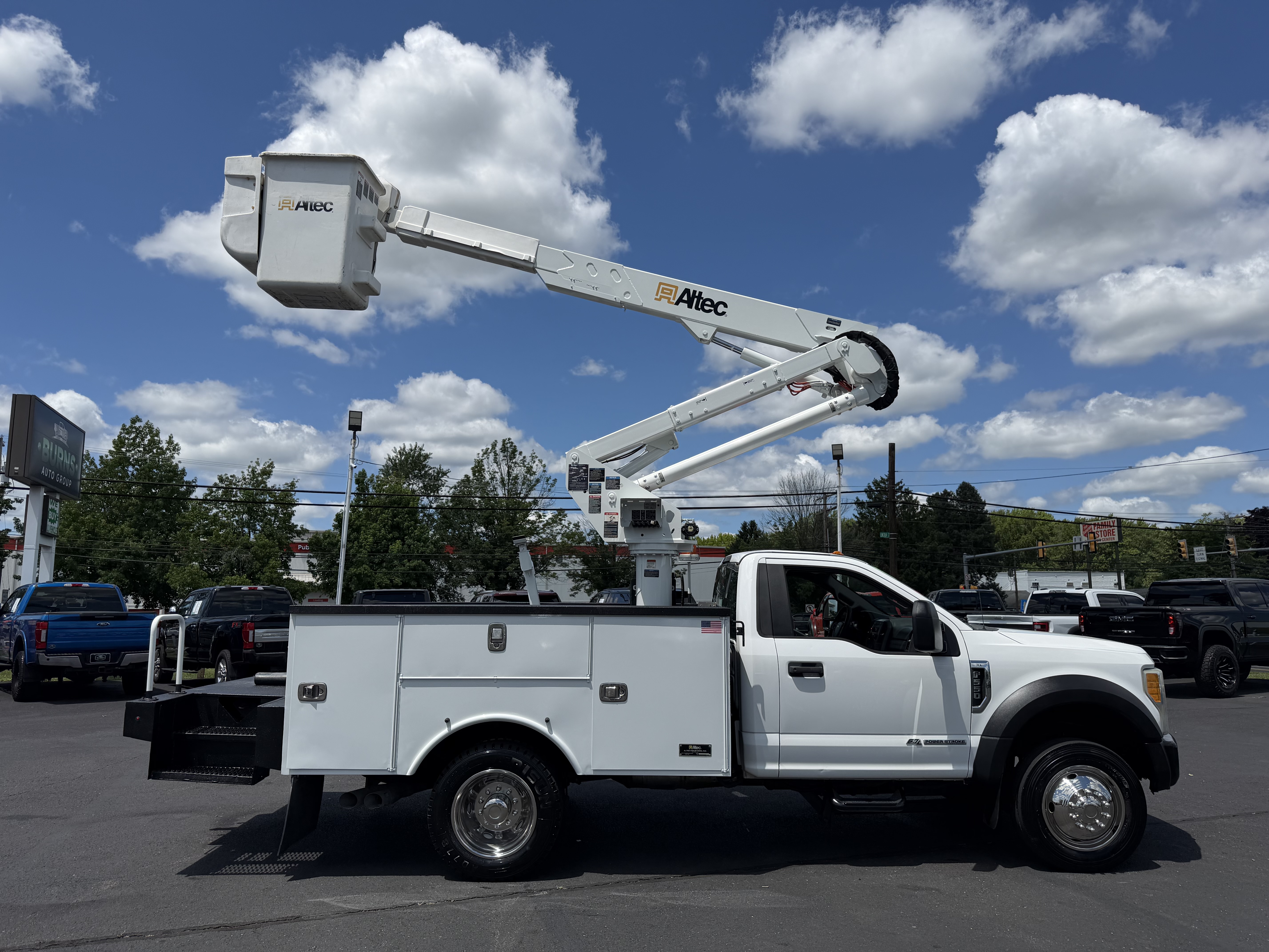 2017 FORD F550 in Fairless Hills, PA