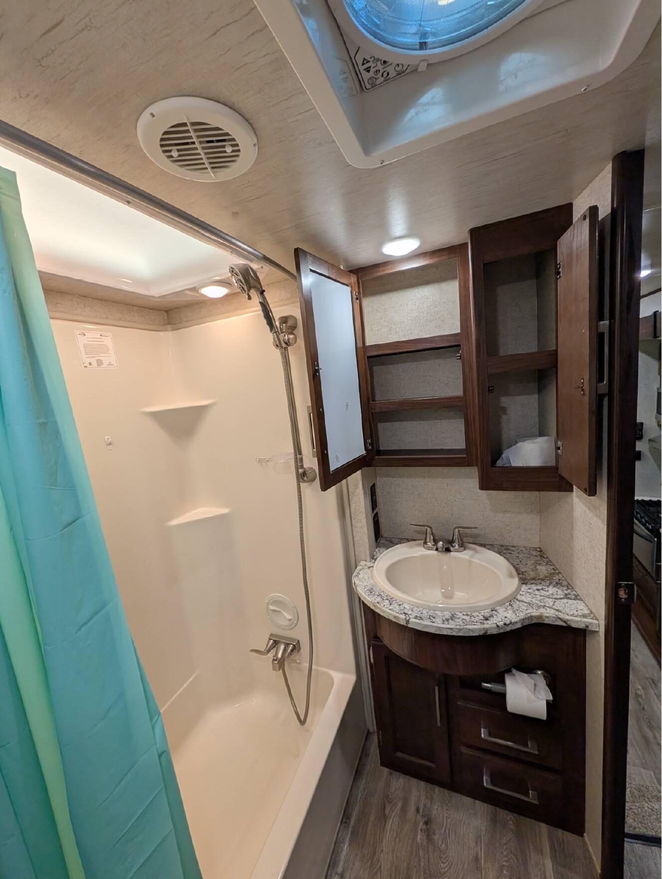 A photo of this 2018 Heartland TORQUE 345 JM
