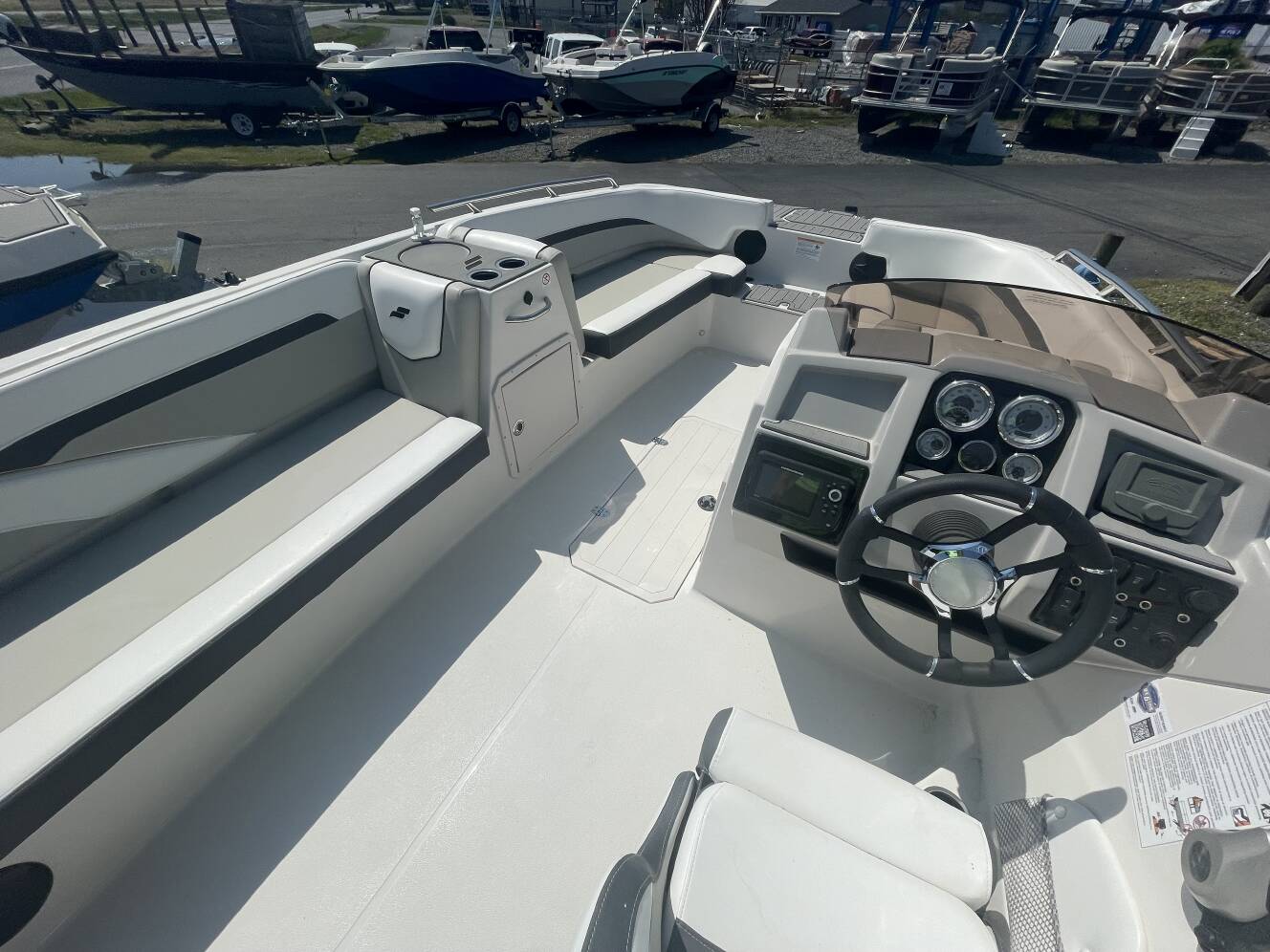 A photo of this 2026 Starcraft SVX 211 OB
