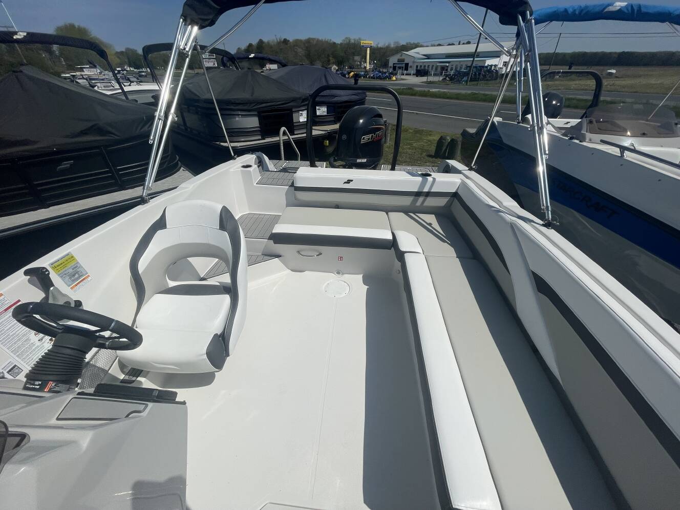 A photo of this 2026 Starcraft SVX 211 OB