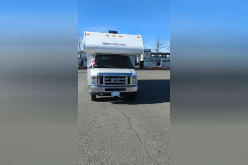 2021 Winnebago MINNIE WINNIE 325AR in warrenton VA