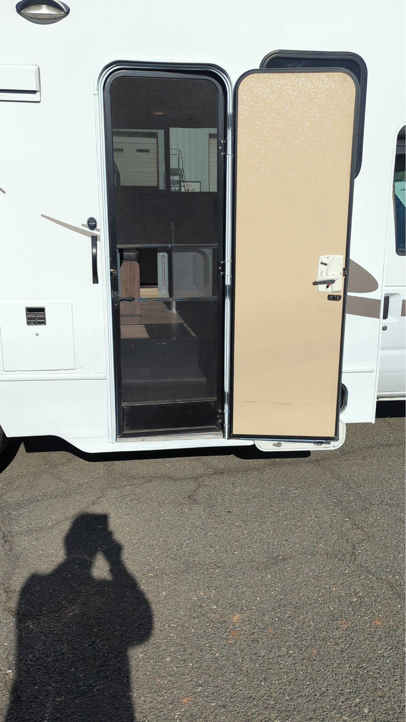A photo of this 2021 Winnebago MINNIE WINNIE 325AR