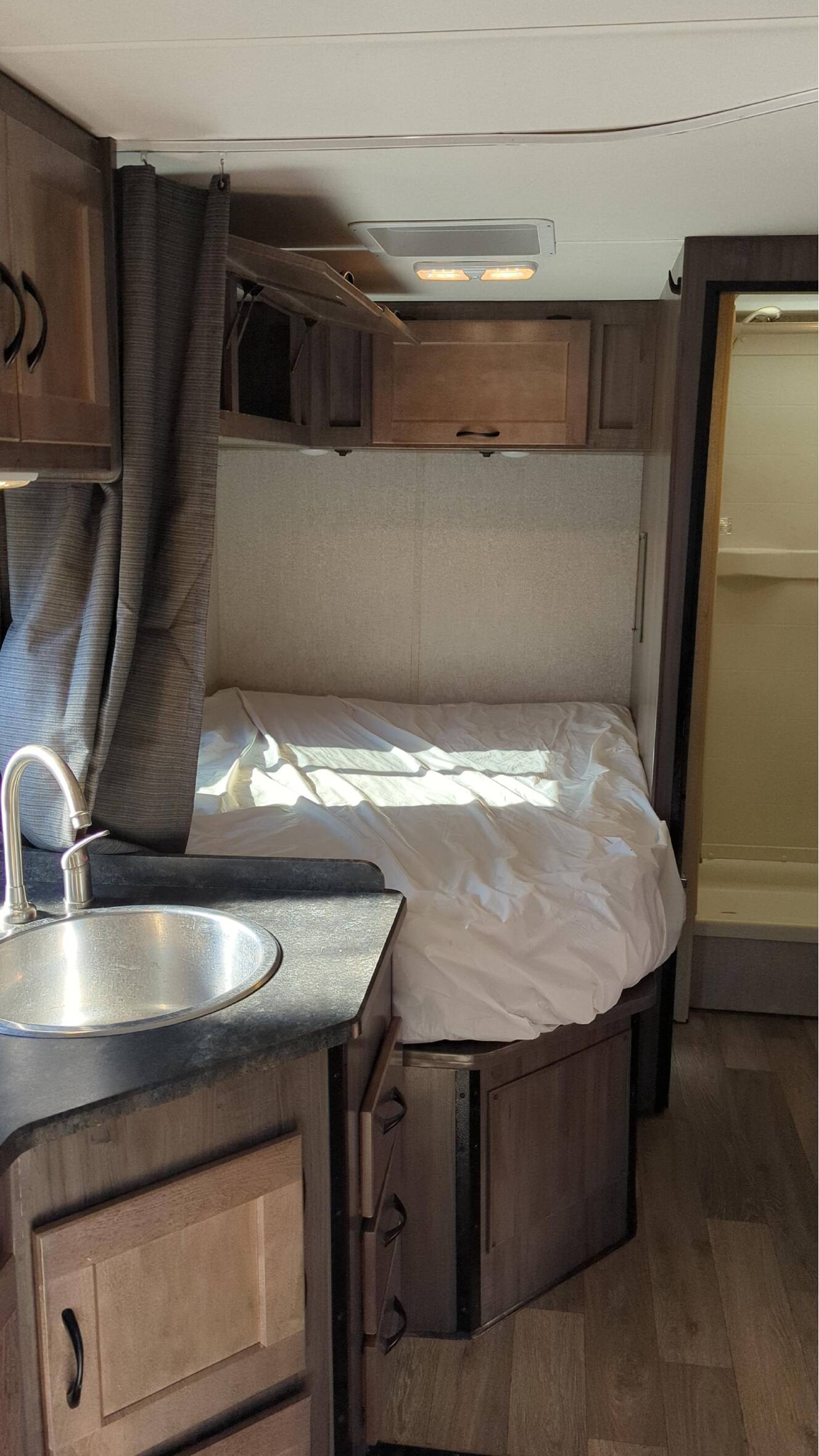 A photo of this 2021 Winnebago MINNIE WINNIE 325AR