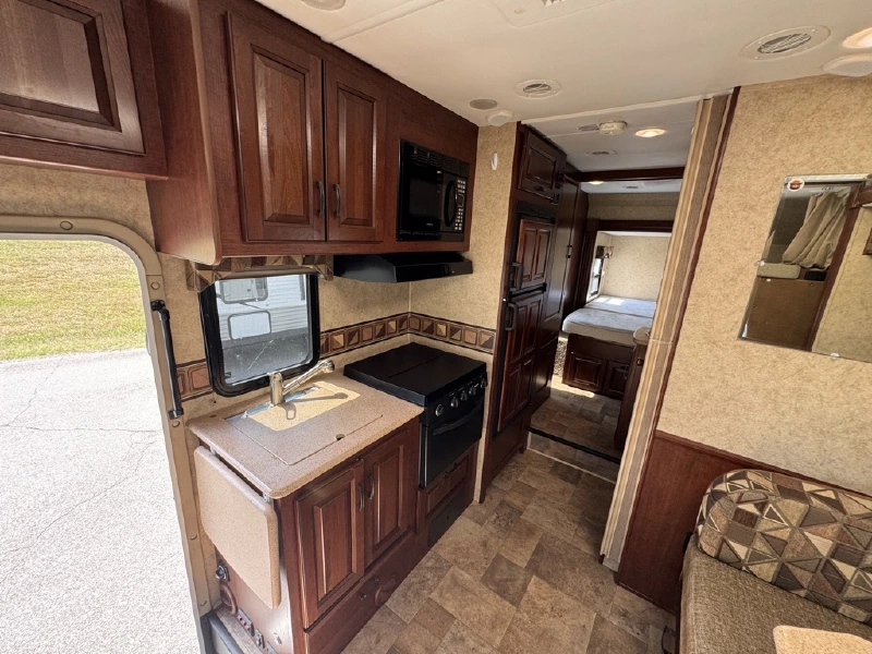 2013 FOREST RIVER SOLERA 24R