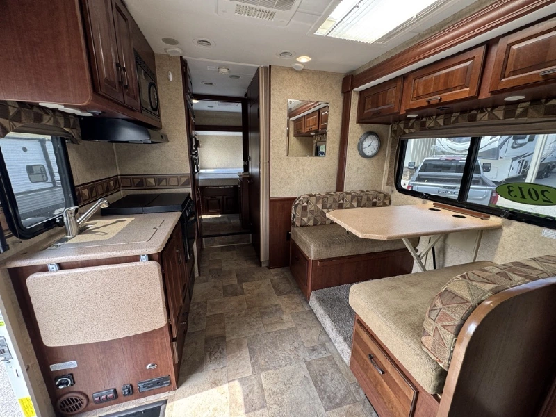 2013 FOREST RIVER SOLERA 24R