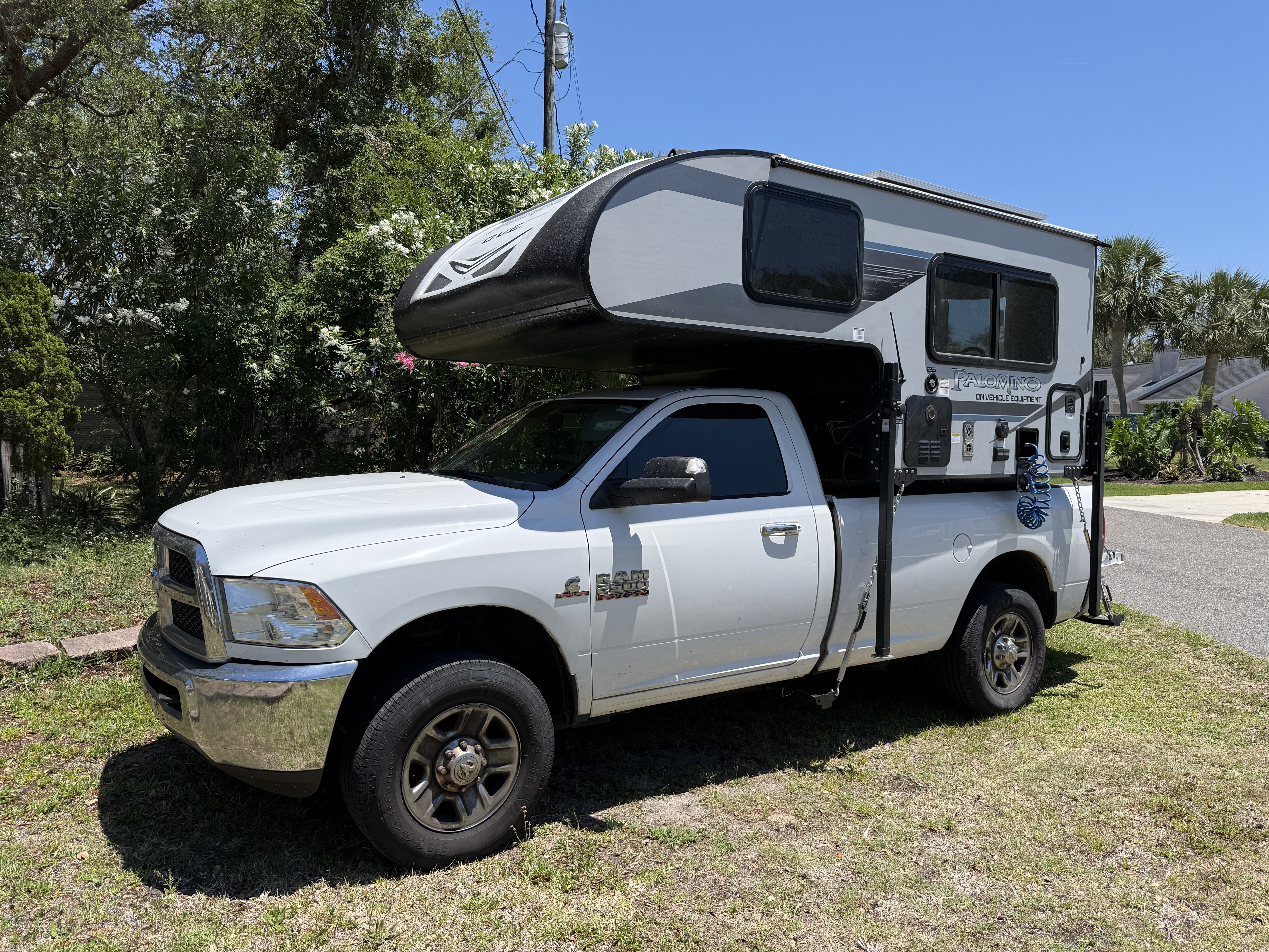 2023 Forest River PALOMINO HRHS-750 RV