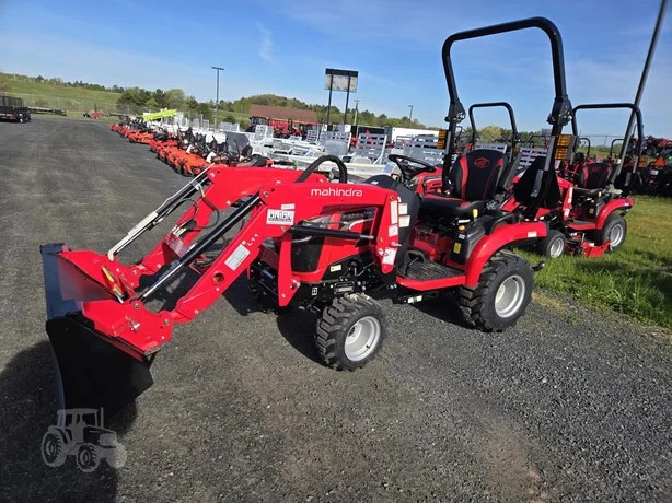 2026 Mahindra 1120 20HP HST 4WD Sub-Compact Tractor w/Loader in Chippewa Falls, WI