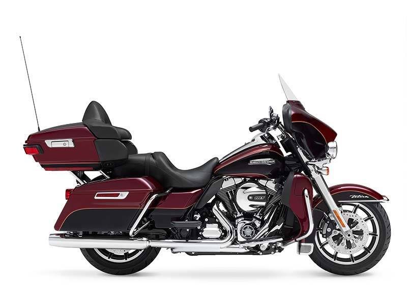 2015 Harley-Davidson Electra Glide® Ultra Classic® ULTRA CLASSIC FLHTCU in Bettendorf, IA