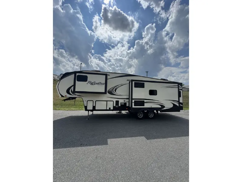 2019 GRAND DESIGN REFLECTION 303RLS