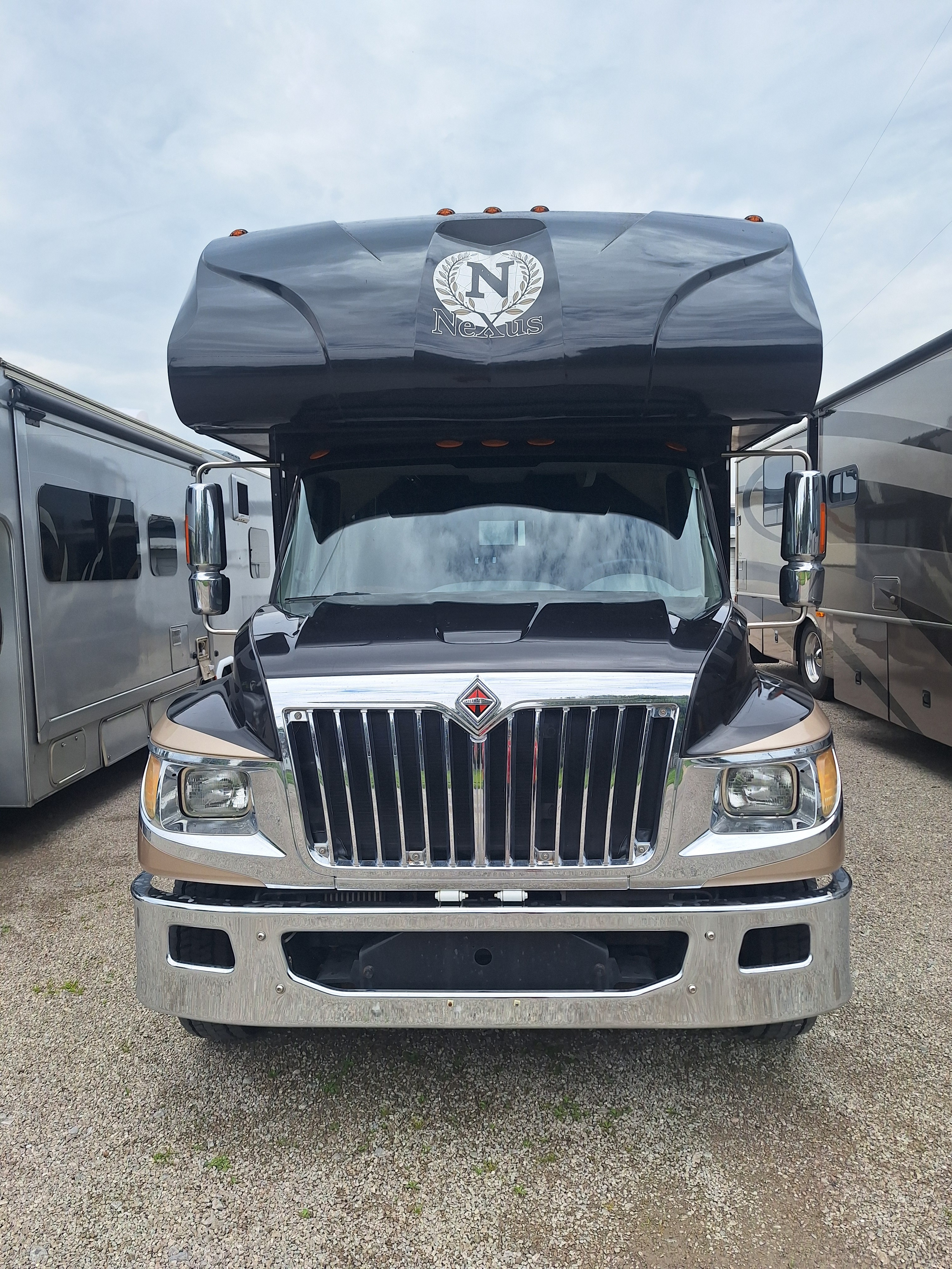 2016 Nexus PHANTOM 325C in norwalk OH