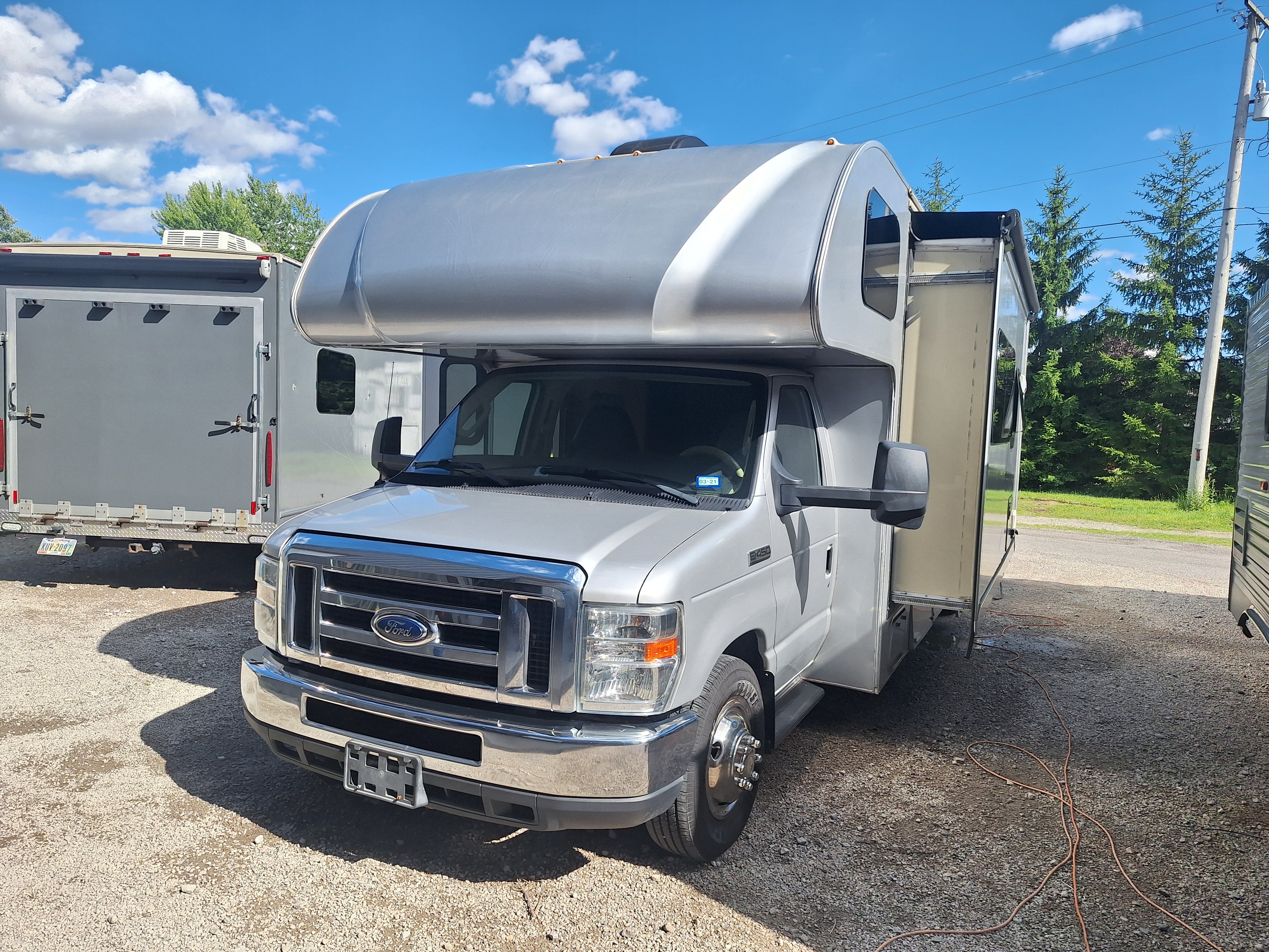 2017 Thor Motor Coach OUTLAW 29H in norwalk OH