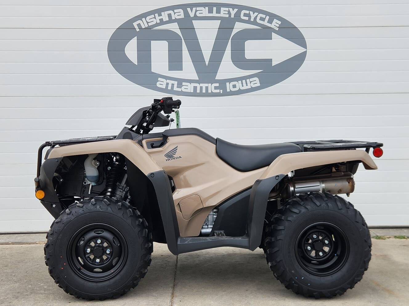A photo of this 2027 Honda FourTrax Rancher 4x4 Automatic DCT EPS