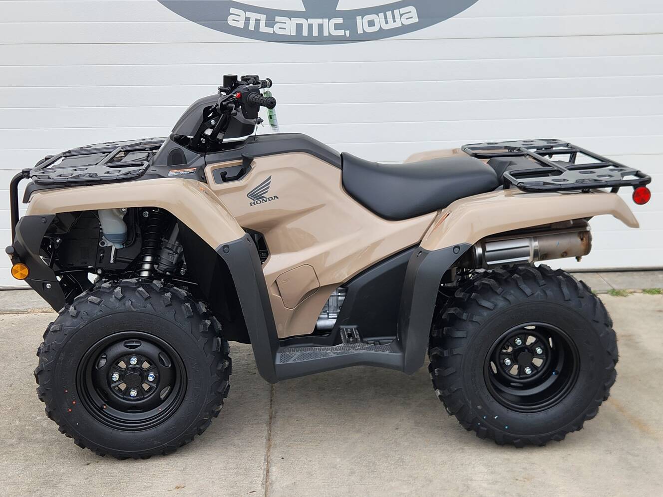A photo of this 2027 Honda FourTrax Rancher 4x4 Automatic DCT EPS