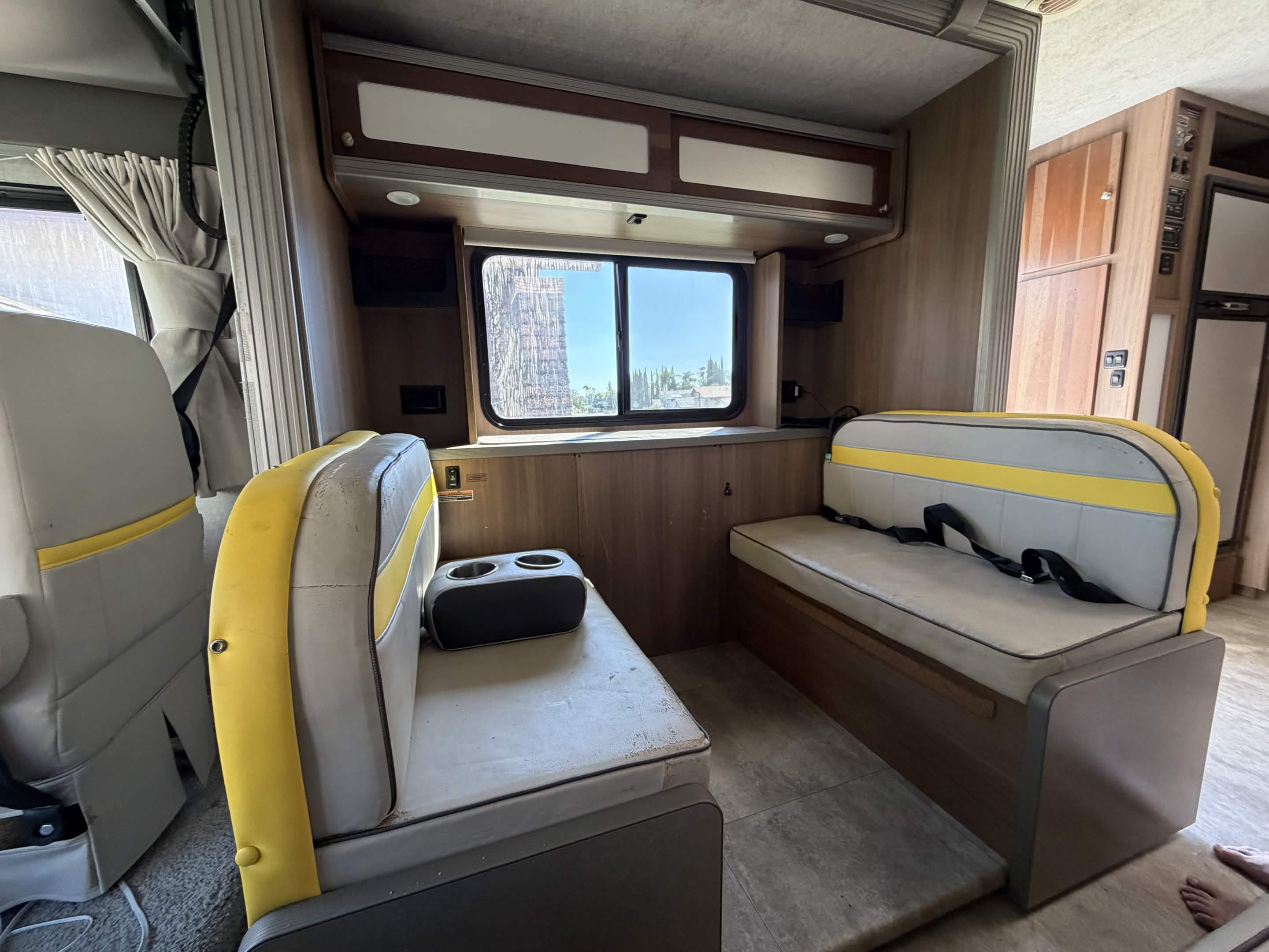 2016 Winnebago BRAVE 31C in santee CA