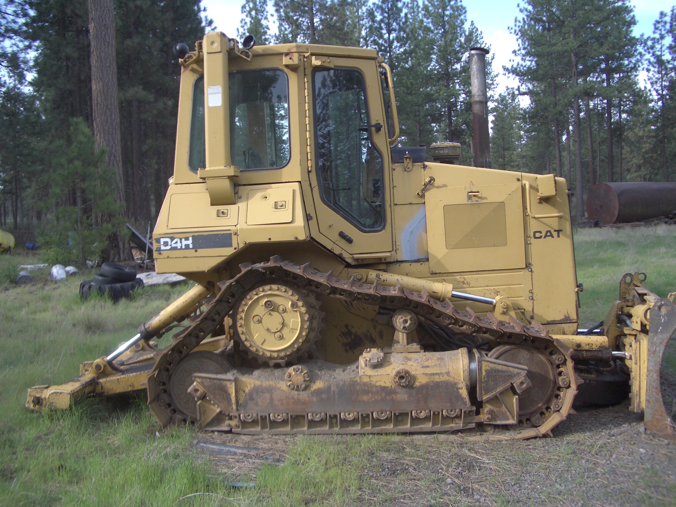 1986 CATERPILLAR D4H in Puyallup, WA