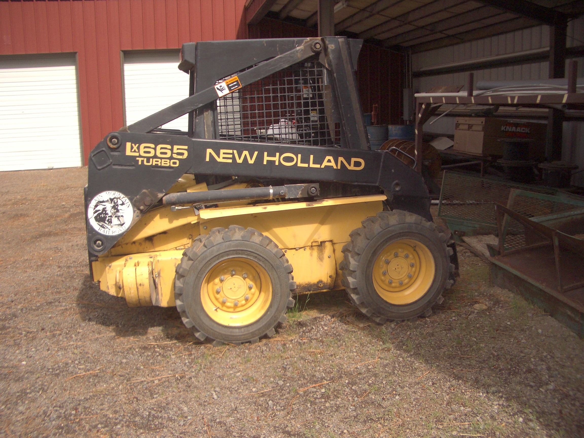 1995 NEW HOLLAND LX665 in Puyallup, WA