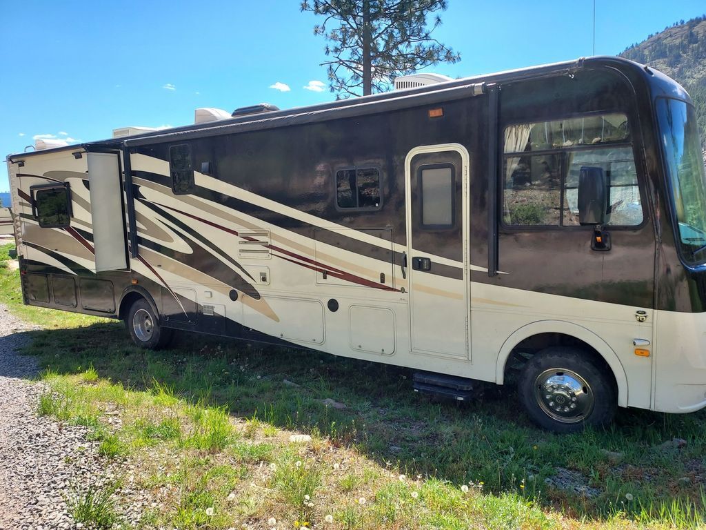 2013 Coachmen Mirada 35DS in moyie springs ID