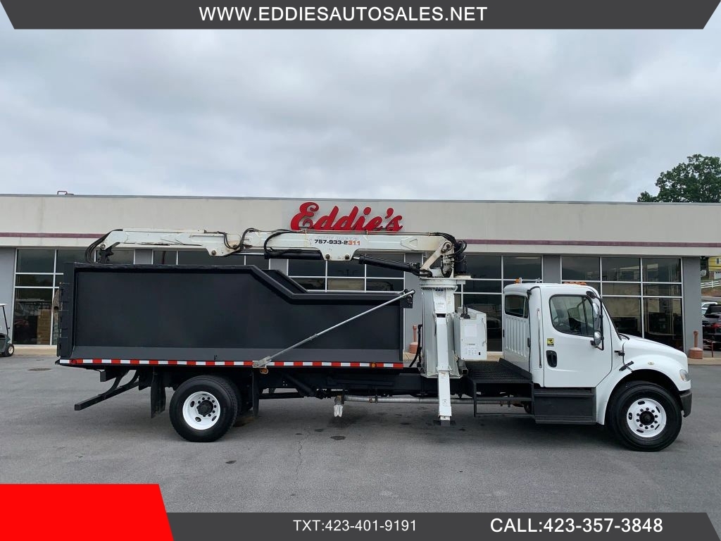 2015 FREIGHTLINER BUSINESS CLASS M2 106 in Church Hill, TN