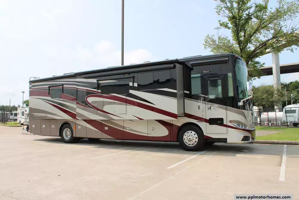 2017 Tiffin Phaeton Xsh 40IH RV