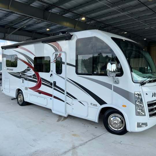 2022 Thor Motor Coach VEGAS 24.1 RV