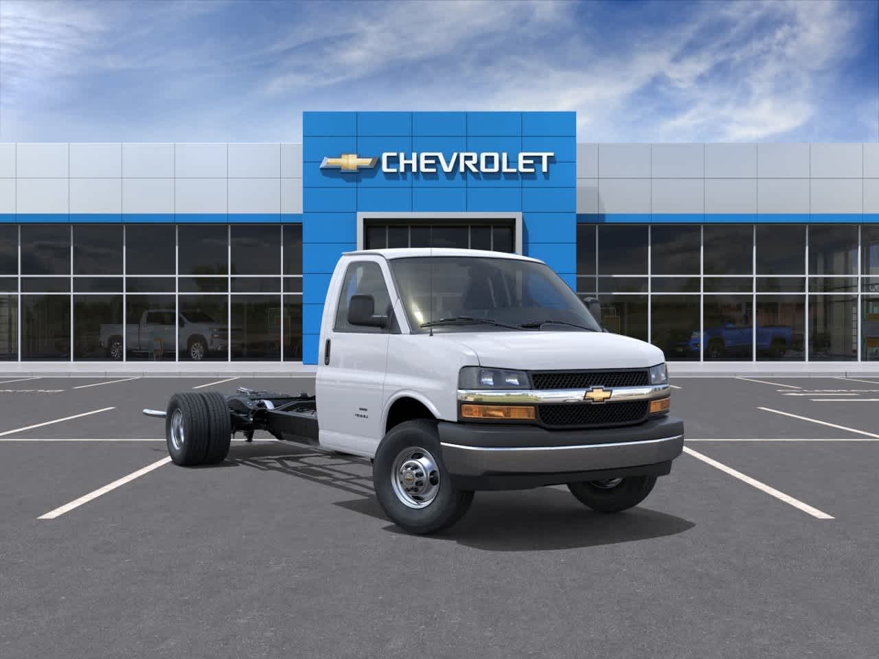 2026 CHEVROLET Express 4500 in Riverside, NJ