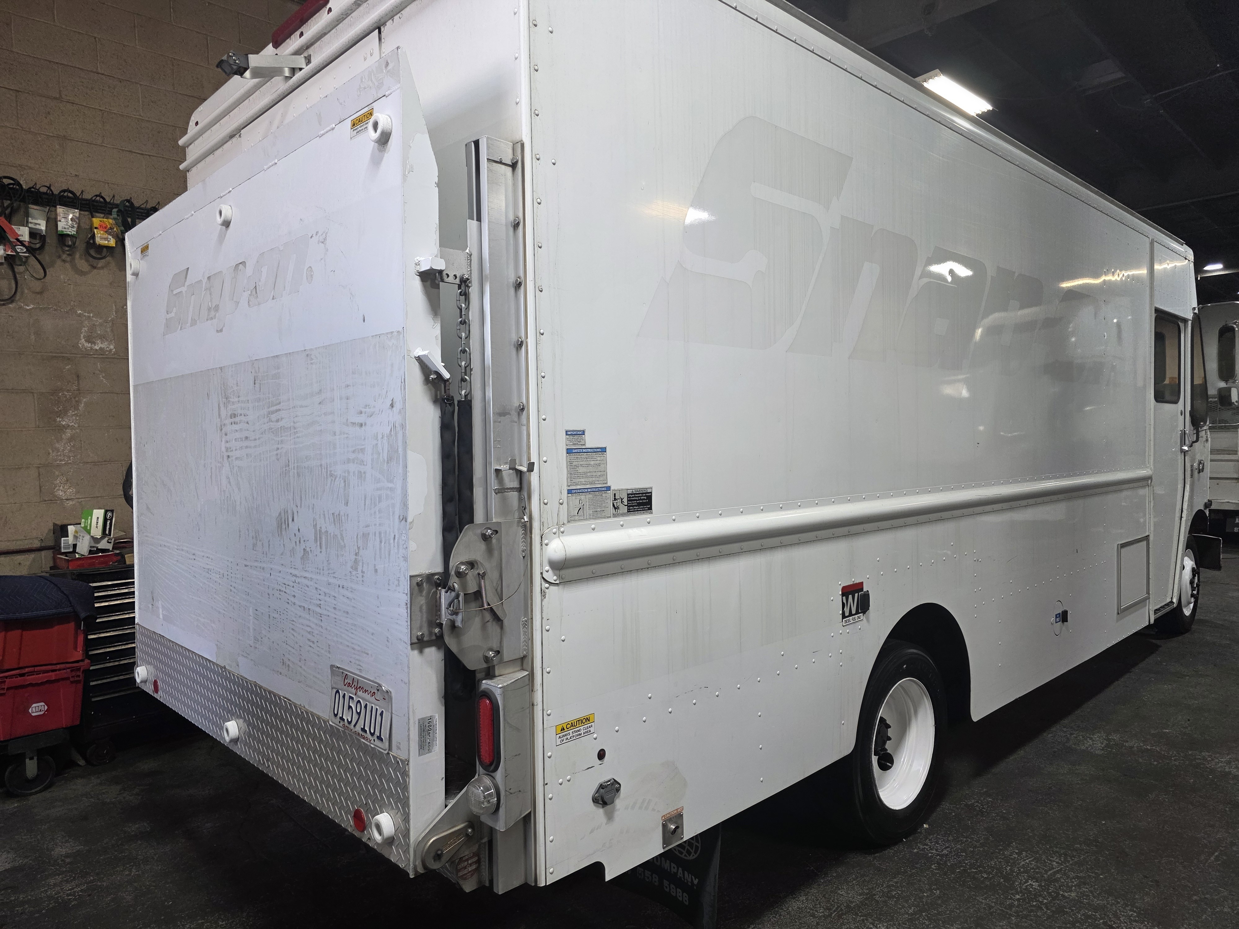 2012 FREIGHTLINER MT45 in Los Angeles, CA