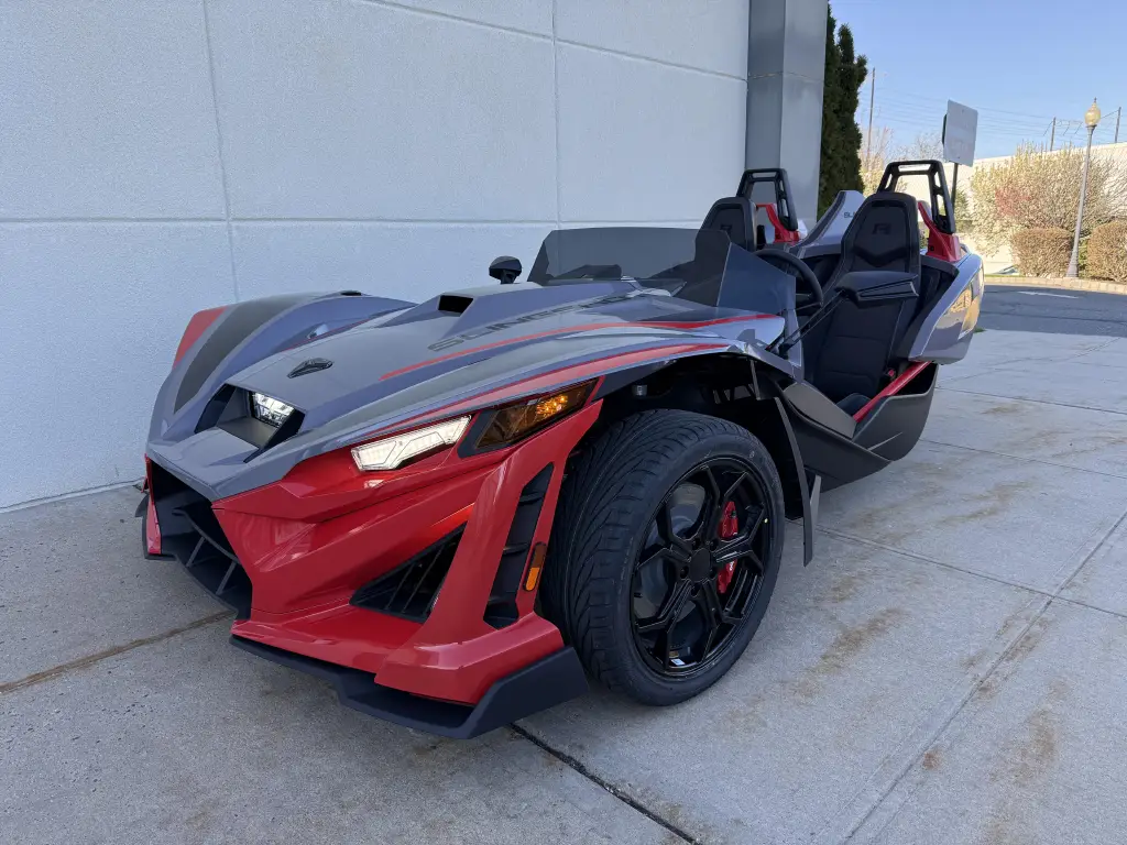 2026 Polaris Slingshot R Manual